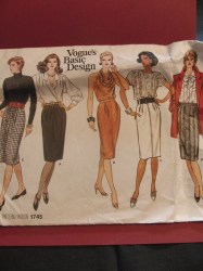 1745 VOGUE STRAIGHT SKIRTS PLEAT OR NOT PATTERN 14-18